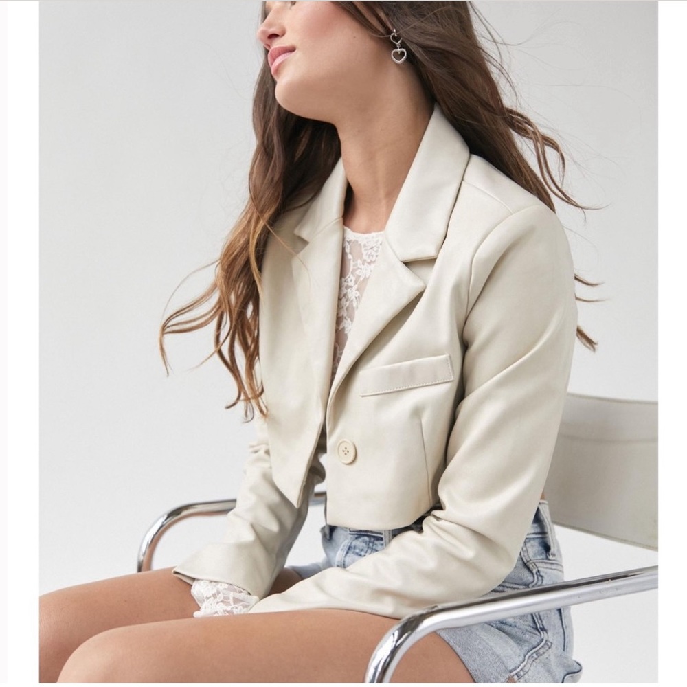 NWT UO Faux Leather Cropped Kendall Blazer Jacket - Cream